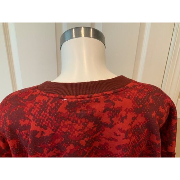 Under Armor Red Rival Fleece Camo Crew Neck Loose Avy Sweatshirt, Size S, NWT! - Picture 8 of 10